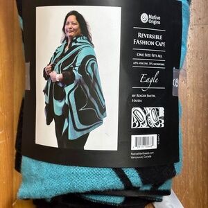 Native Origins ONE SIZE Reversible Cape by Roger Smith Haida artist UNOPENED.